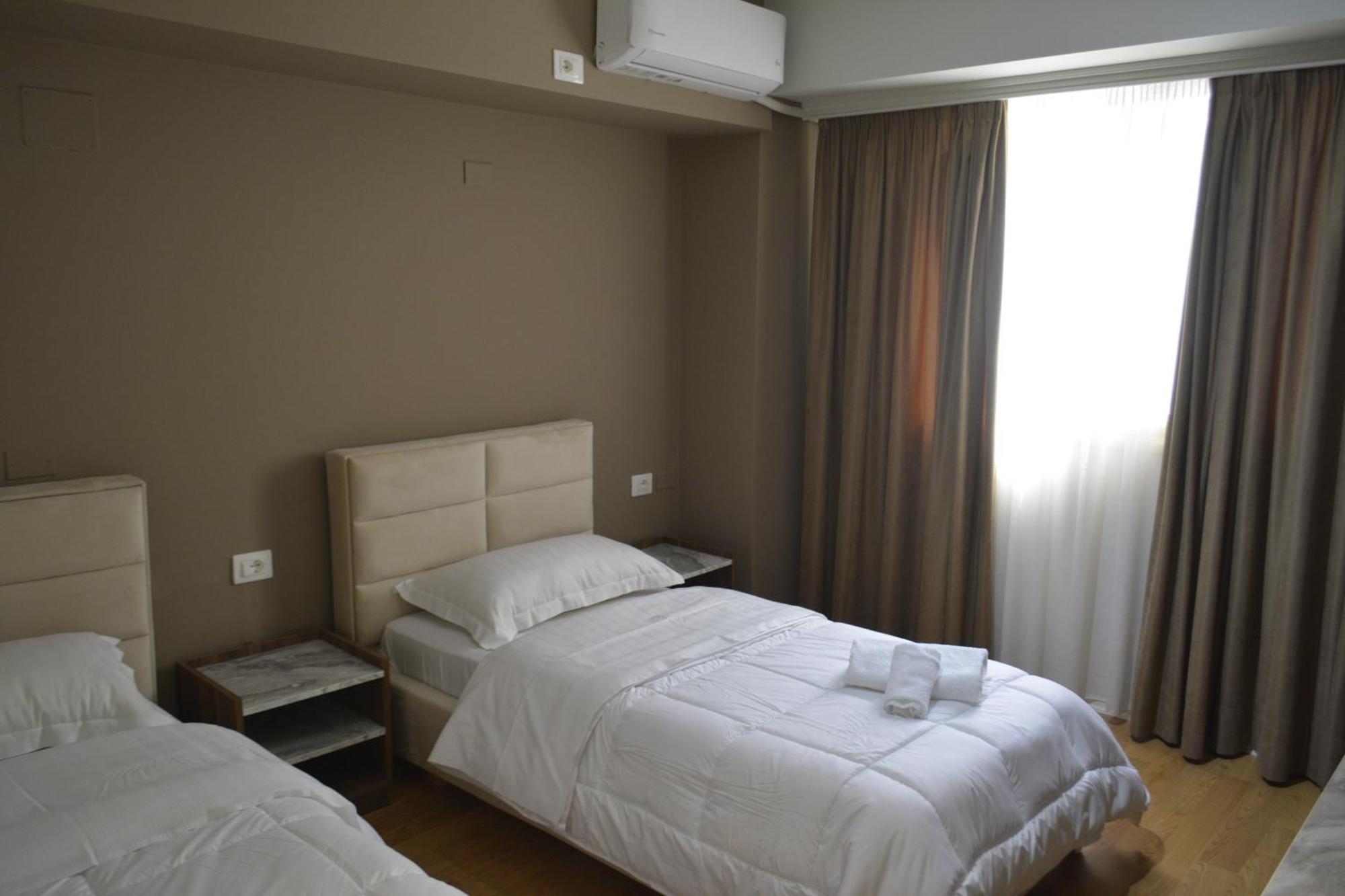 Hotel Her Vlorë Eksteriør bilde