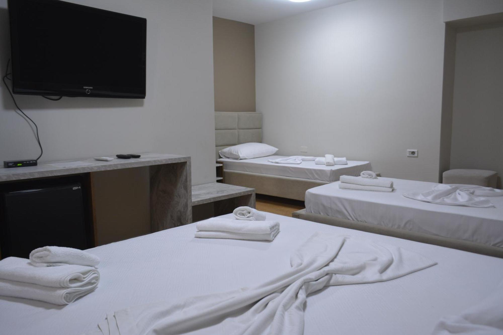 Hotel Her Vlorë Eksteriør bilde