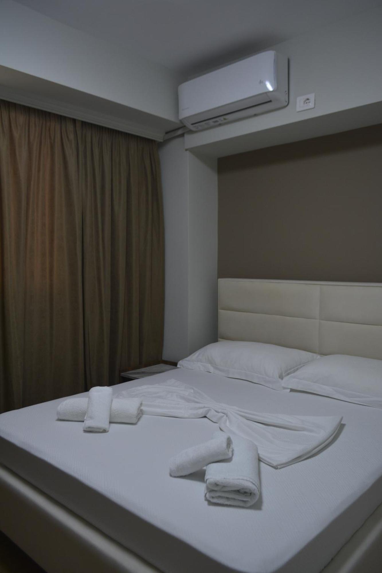 Hotel Her Vlorë Eksteriør bilde