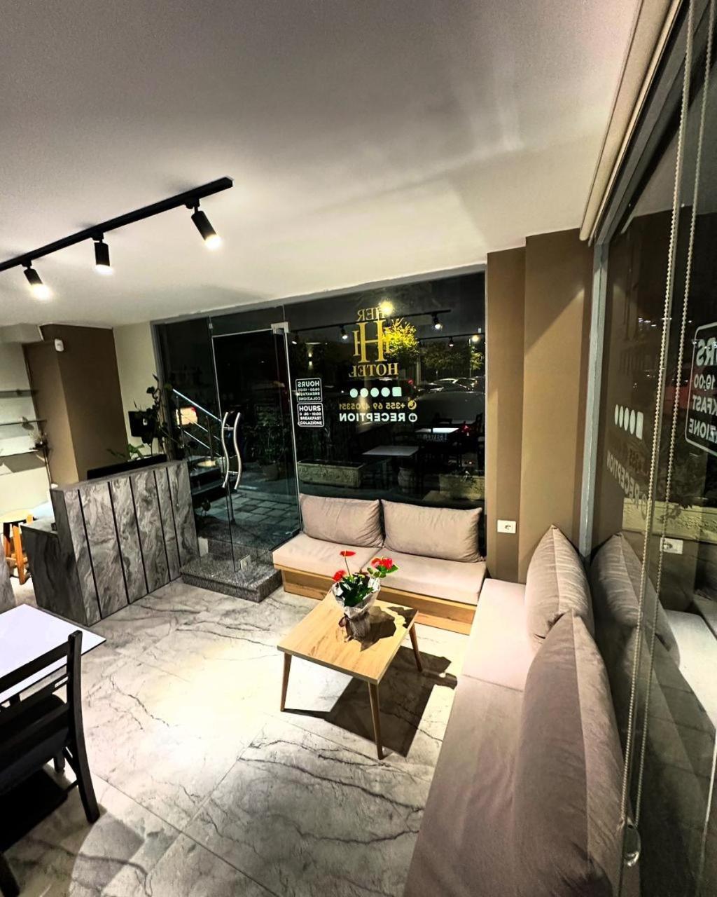 Hotel Her Vlorë Eksteriør bilde