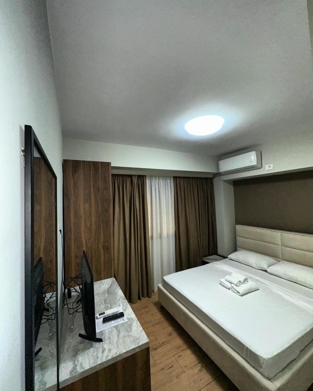 Hotel Her Vlorë Eksteriør bilde