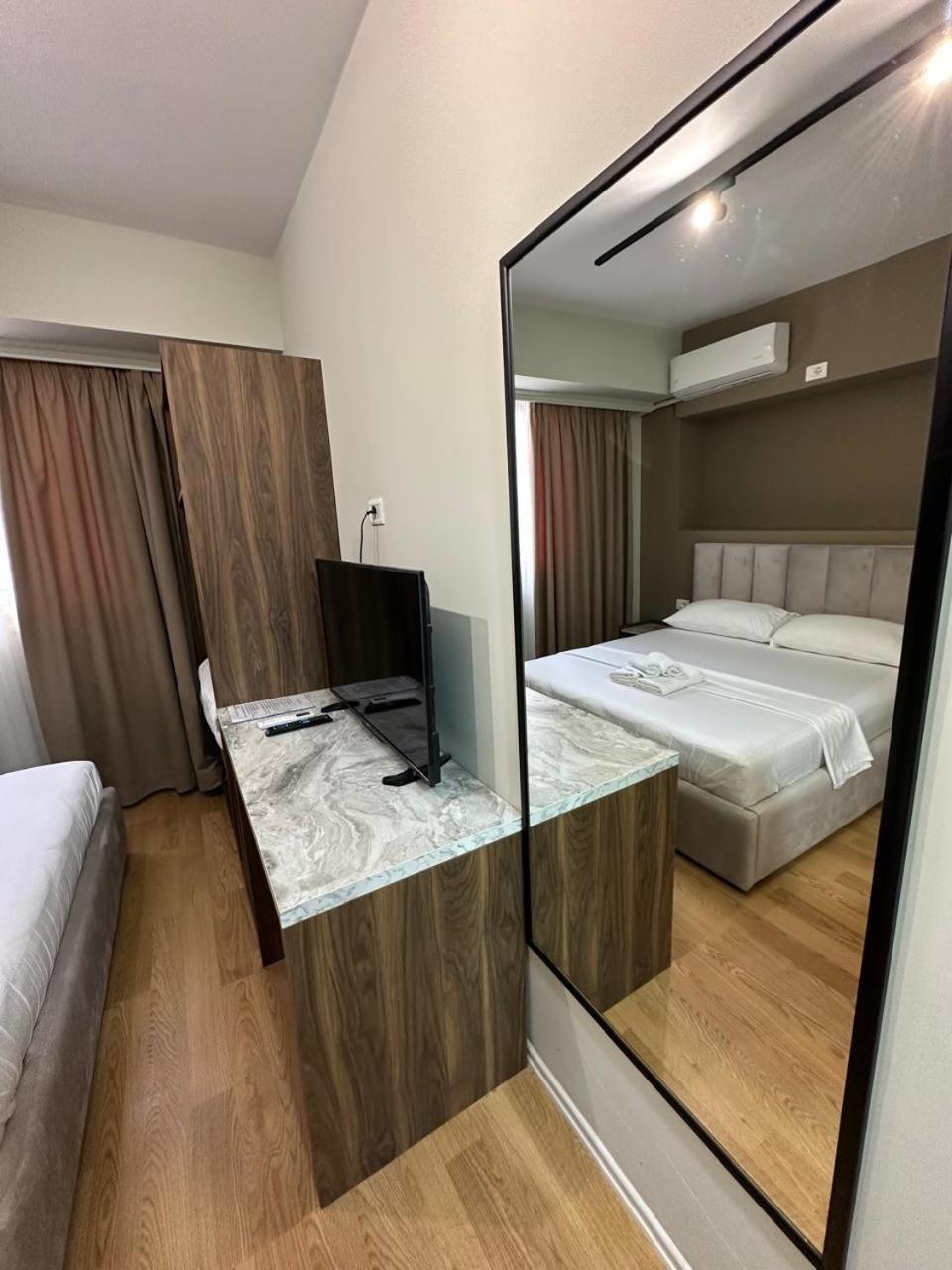Hotel Her Vlorë Eksteriør bilde