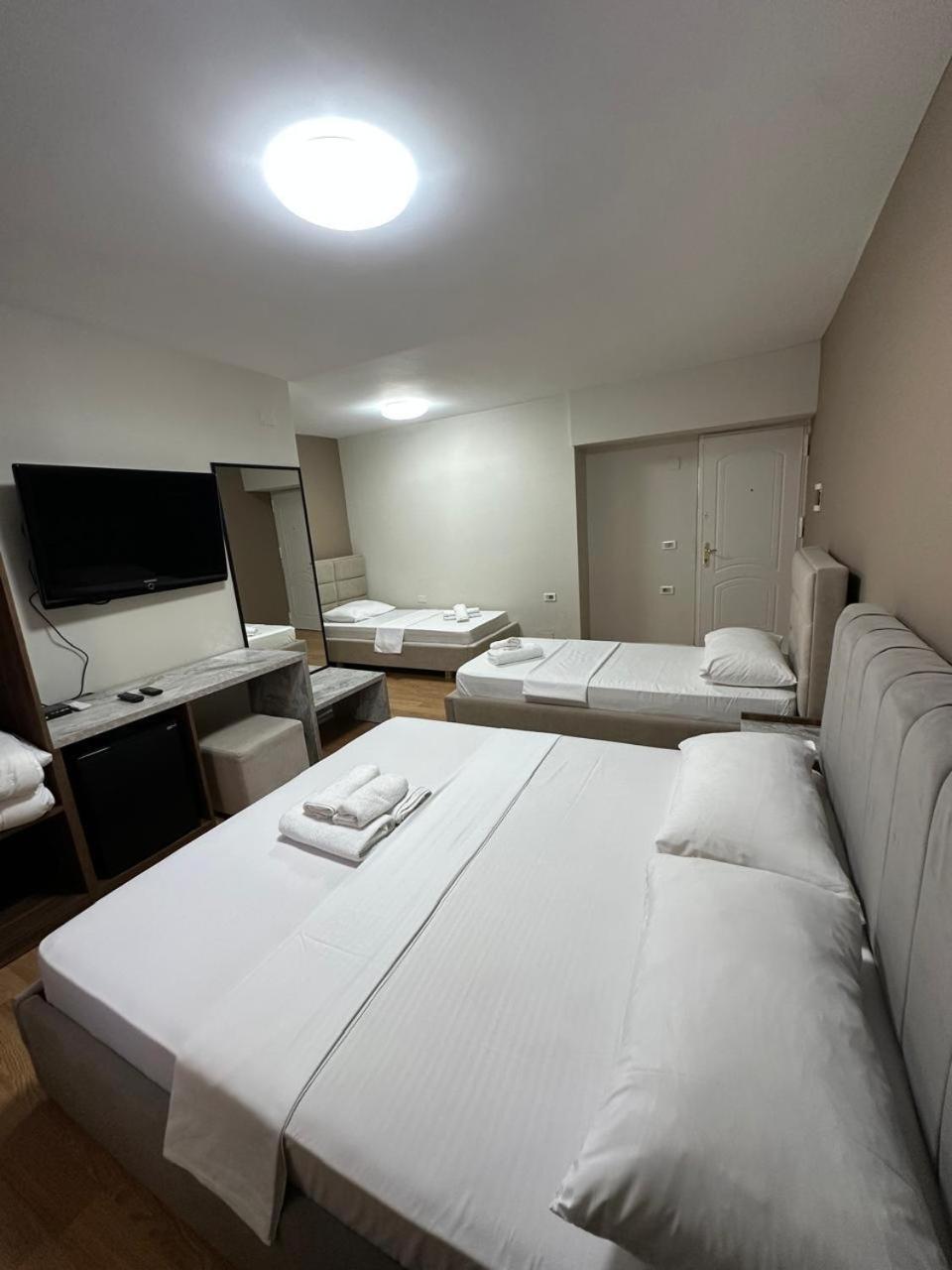 Hotel Her Vlorë Eksteriør bilde